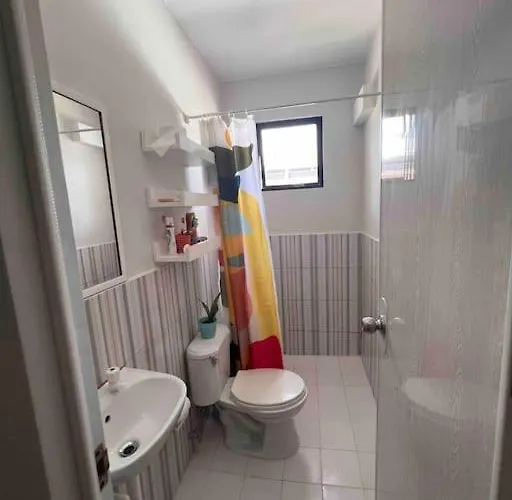 Chavid Town House Has Two Bedrooms アパート